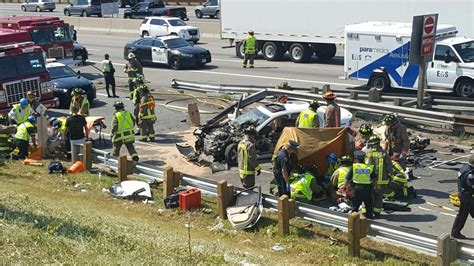 <b>401</b> express lanes in Mississauga cp24. . Highway 401 accident